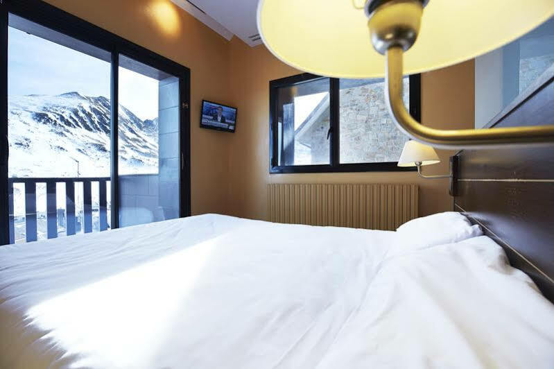 Hotel Caribou Pas De La Casa Luaran gambar